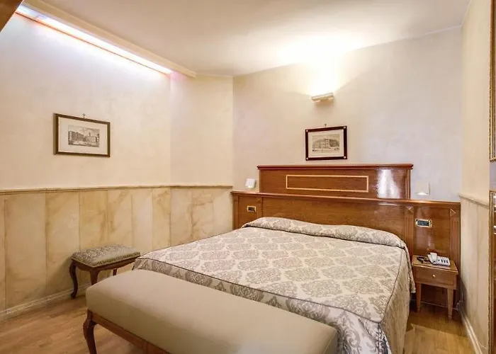 Pantheon Relais